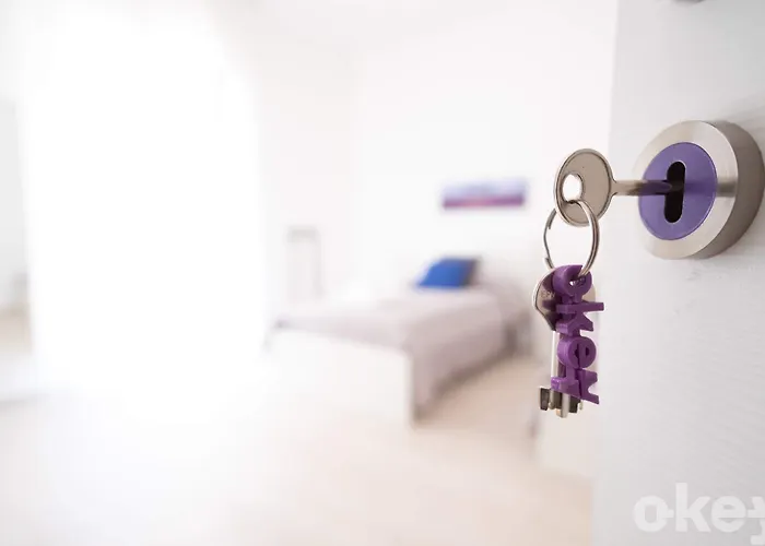 Casa Viviana - Policlinico 3*