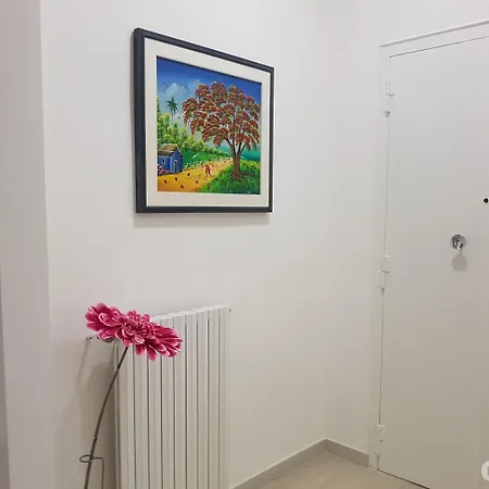 בית הארחה Casa Viviana - Policlinico