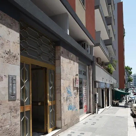 Casa Viviana - Policlinico 3*