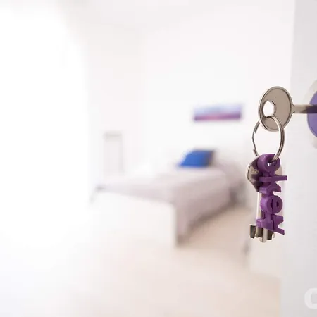 Casa Viviana - Policlinico 3*